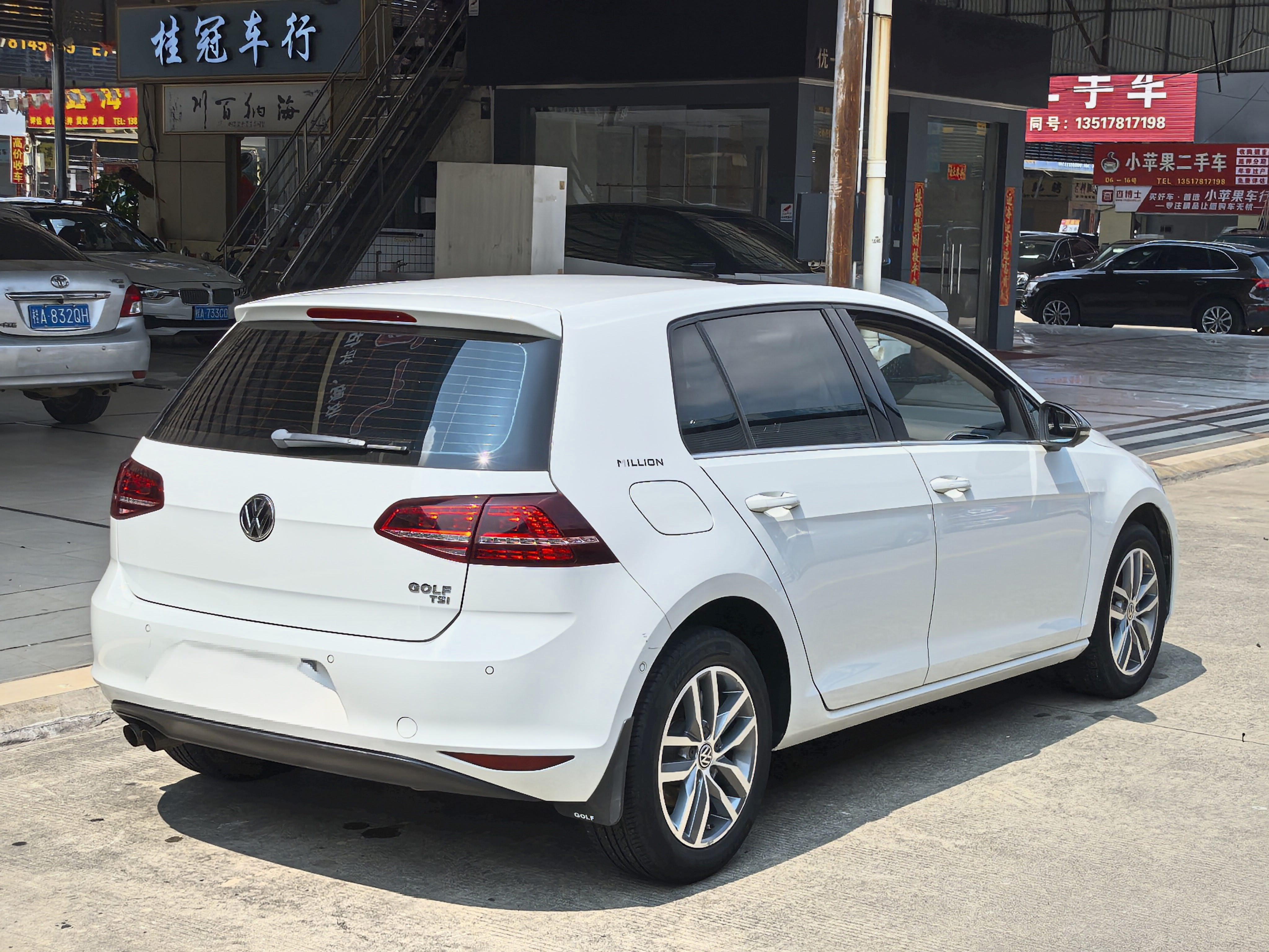 Volkswagen Golf 2017 car image #5