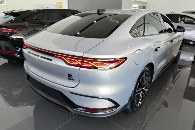 BYD Han 2025 car image #7