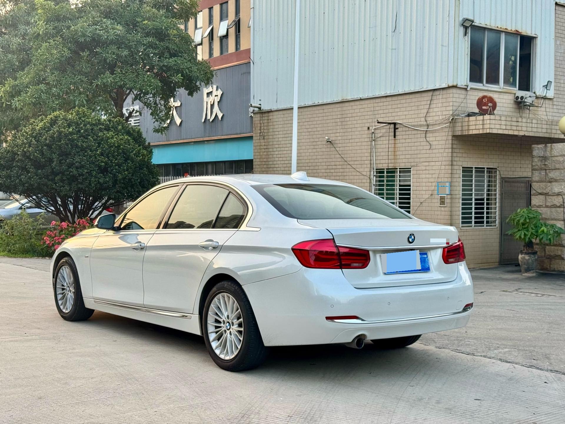BMW 3 Series 2016 car image #3