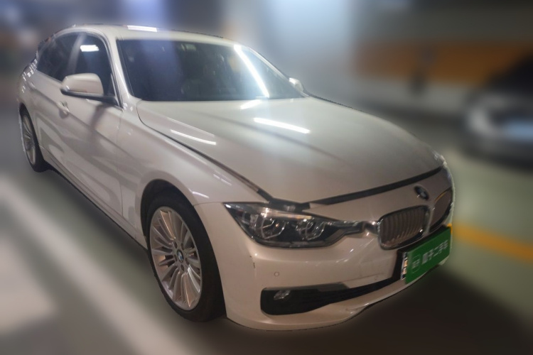 BMW 3 Series 2018 car image #4