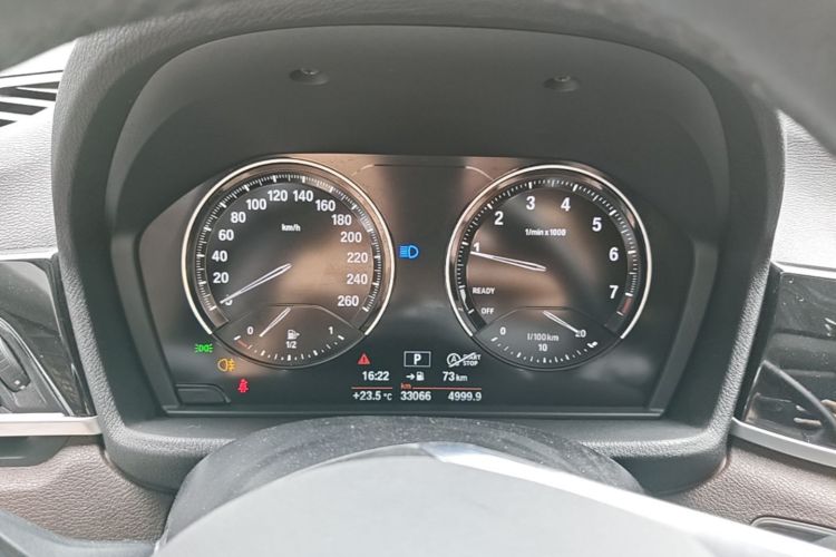 BMW X1 2019 car image #12
