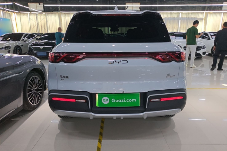 BYD YuanUP 2024 #6 BYD YuanUP 2024 car image #6