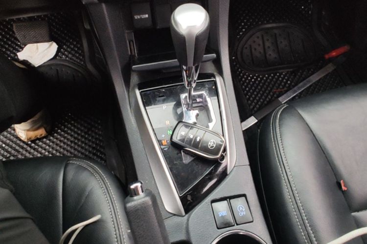 Toyota Corolla 2019 #14 Toyota Corolla 2019 car image #14