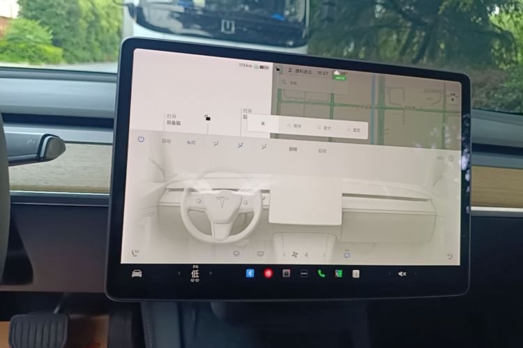 Tesla Model 3 2021 #17 Tesla Model 3 2021 car image #17