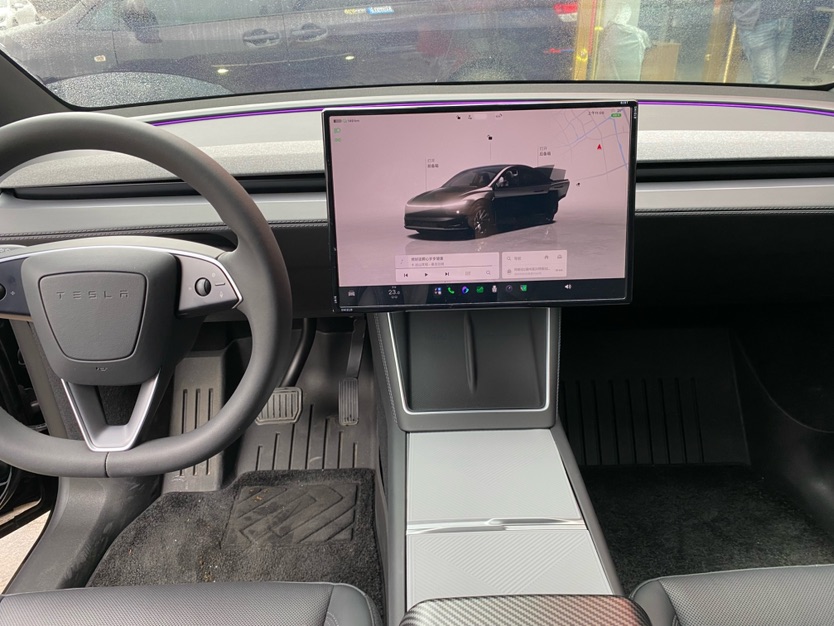 Tesla Model Y 2026 #5 Tesla Model Y 2026 car image #5
