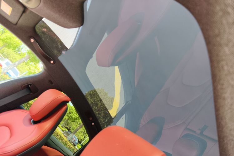 MI SU7 2024 imagen de coche #17