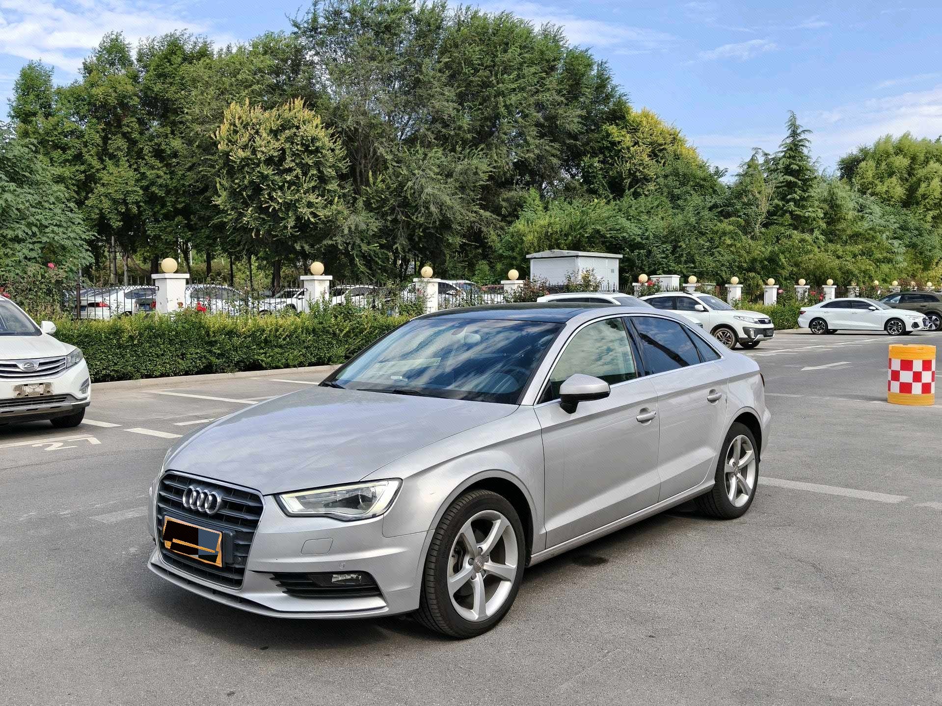 2015 2015 car image