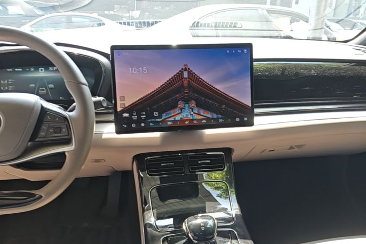 BYD Han 2024 car image #13
