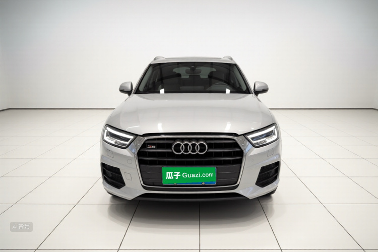 Audi Q3 2019 car image #3
