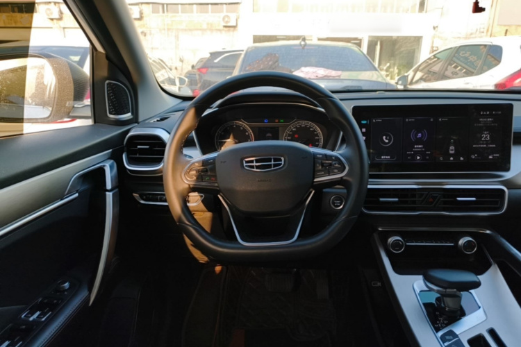 GEELY Coolray 2024 car image #11