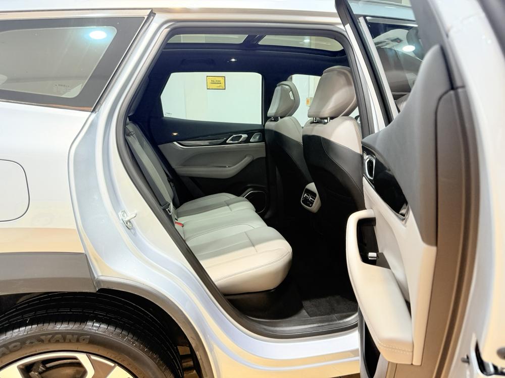GEELY Boyue L 2025 imagen de coche #18