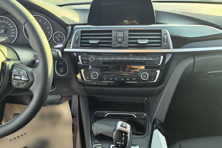 BMW 3 Series 2016 #15 BMW 3 Series 2016 immagine di auto #15