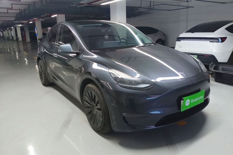 Tesla Model Y 2024 #4 Tesla Model Y 2024 immagine di auto #4