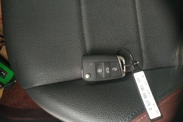 Volkswagen Bora 2021 car image #9