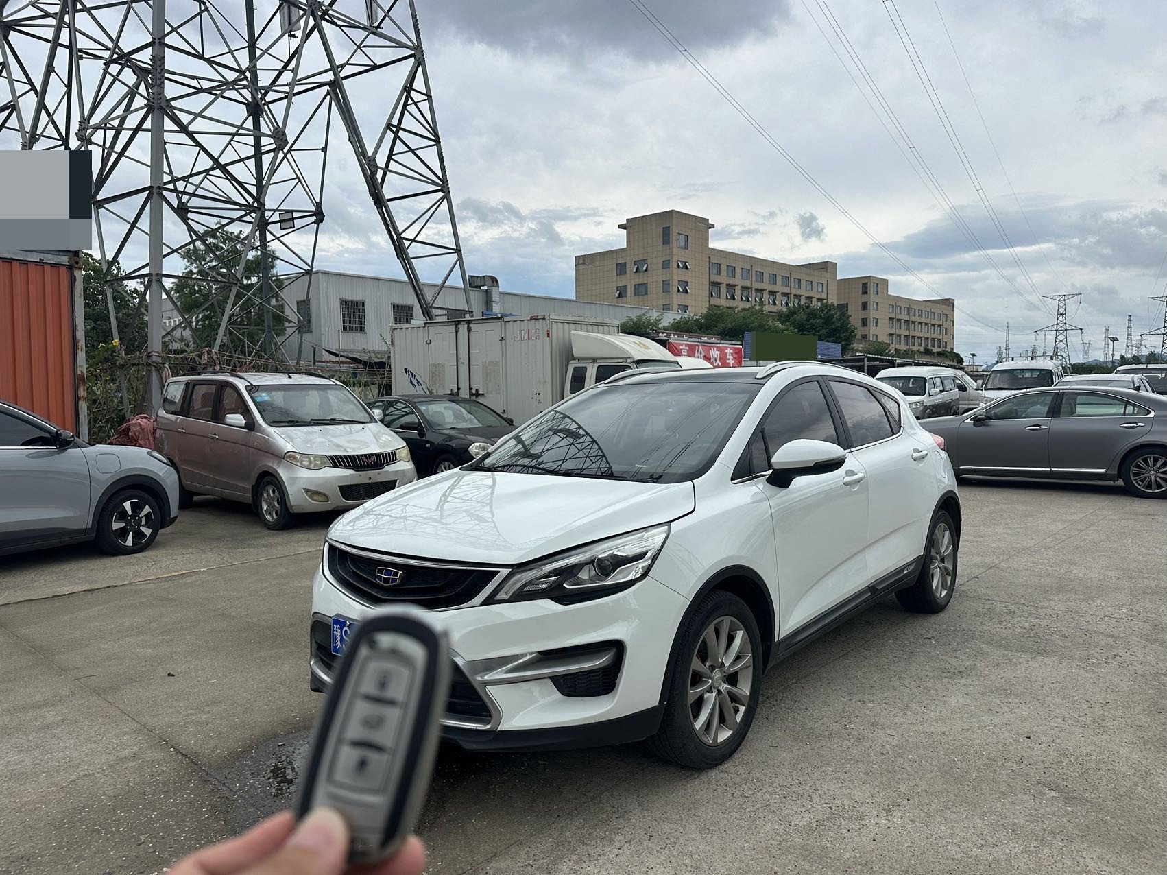 GEELY Emgrand GS 2017 car image 