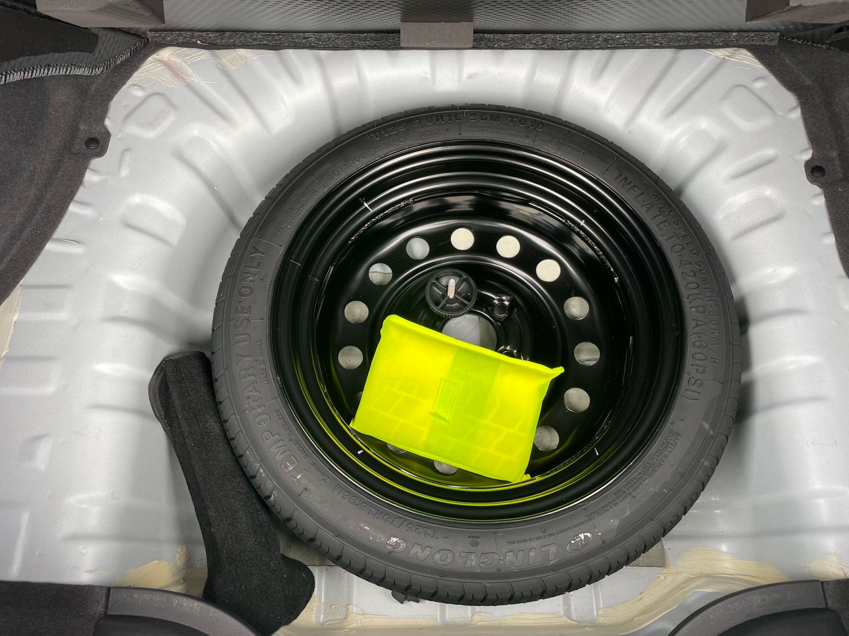 Chery Tiggo 3x 2024 immagine di auto #20