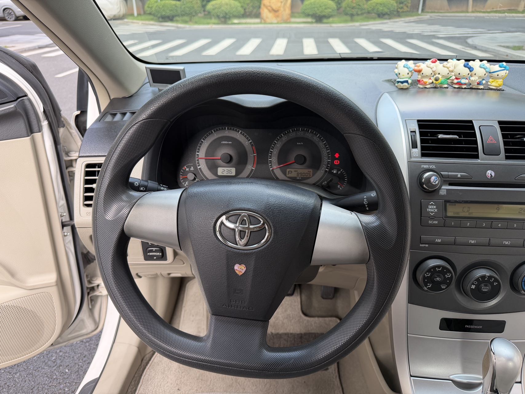 Toyota Corolla 2011 #9 Toyota Corolla 2011 car image #9