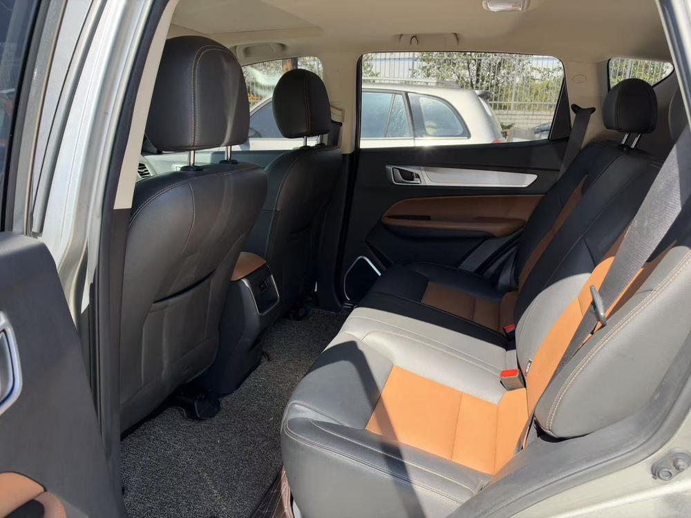 GEELY Vision X6 2019 car image #9