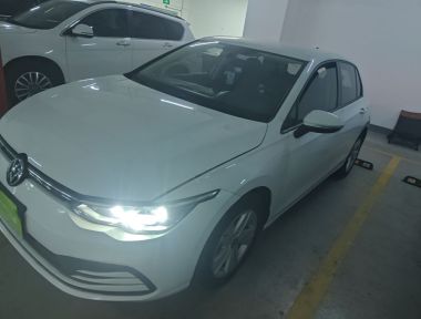Volkswagen Golf 2023 car image 