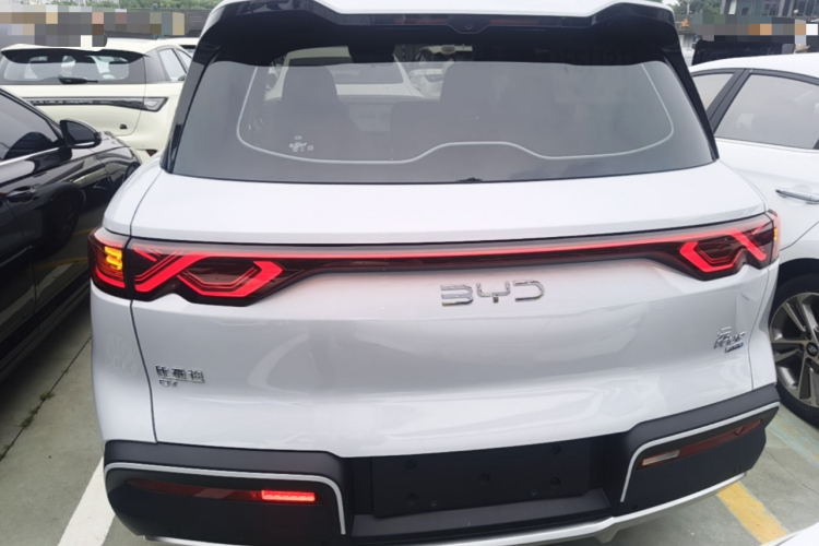 BYD YuanUP 2026 car image #6