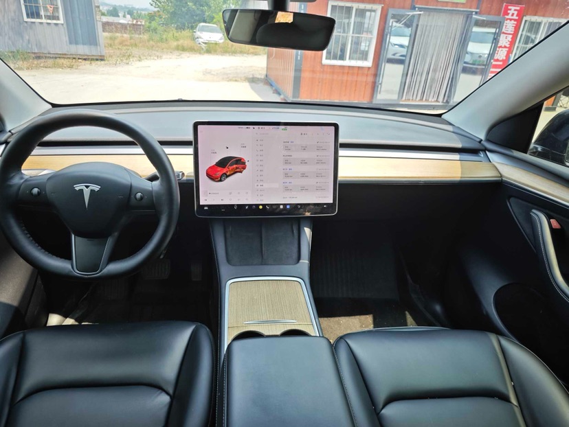 Tesla Model Y 2021 #6 Tesla Model Y 2021 car image #6