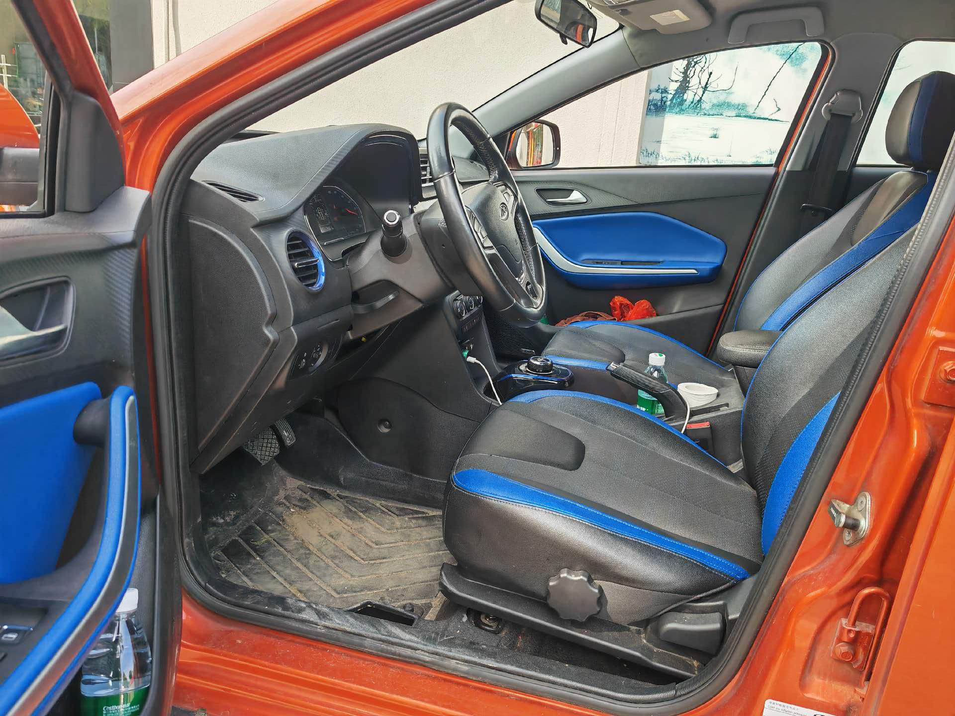 2018 immagine di auto #3