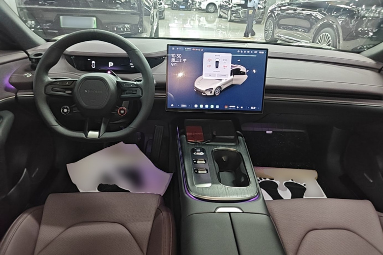 MI SU7 2025 immagine di auto #10