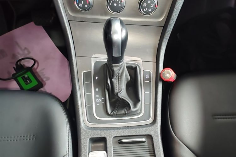 Volkswagen Golf 2015 #14 Volkswagen Golf 2015 car image #14