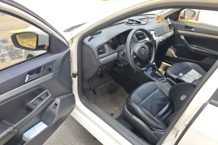 Volkswagen Lavida 2018 immagine di auto #18