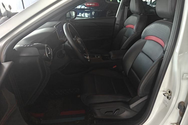 MG 5 2025 car image #19