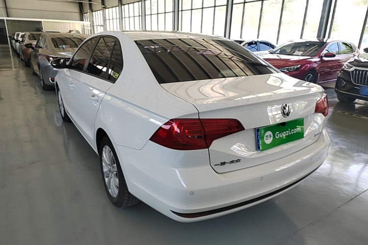 Volkswagen Bora 2020 car image #5