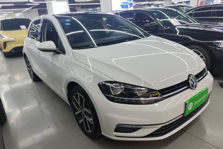 Volkswagen Golf 2020 #4 Volkswagen Golf 2020 car image #4