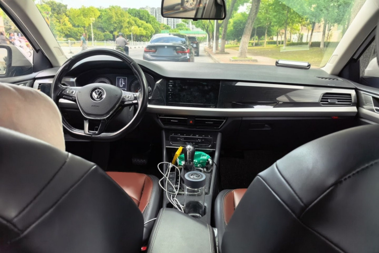 Volkswagen Lavida 2020 car image #12