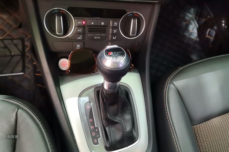 Audi Q3 2018 #16 Audi Q3 2018 car image #16