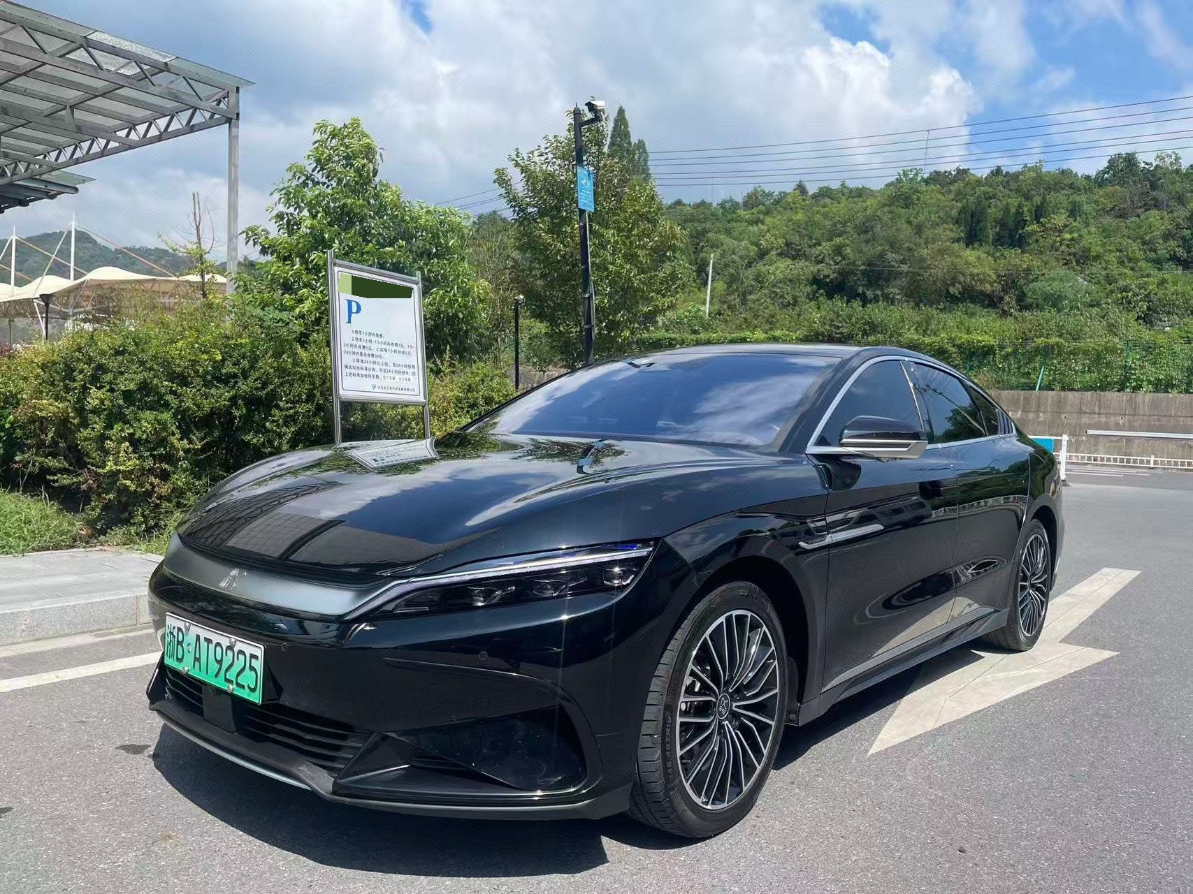 BYD Han 2024 car image 
