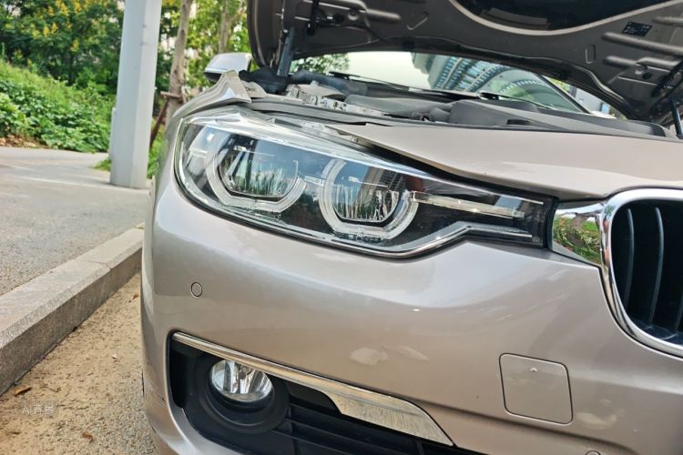 BMW 3 Series 2017 #8 BMW 3 Series 2017 car image #8