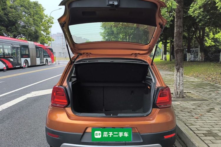 Volkswagen Polo 2016 #19 Volkswagen Polo 2016 car image #19