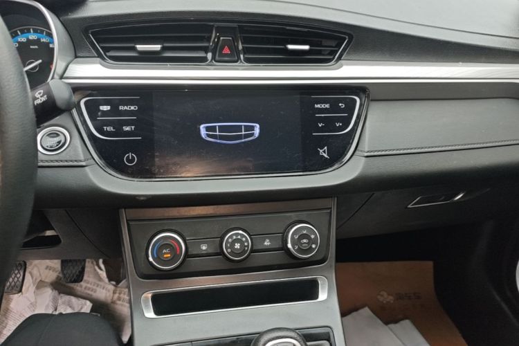 GEELY Emgrand 2020 #13 GEELY Emgrand 2020 car image #13