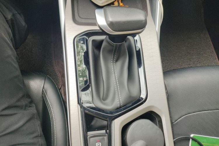 GEELY Emgrand 2022 #14 GEELY Emgrand 2022 immagine di auto #14