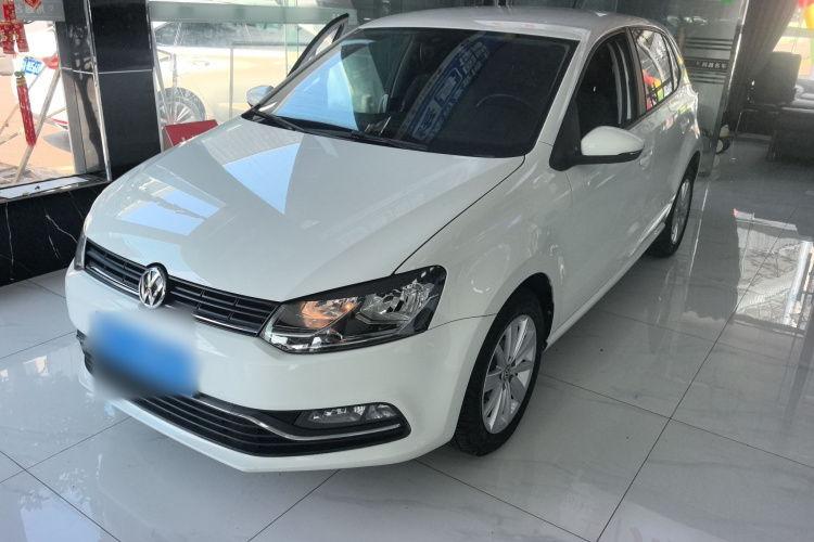 Volkswagen Polo 2015 صورة سيارة #2