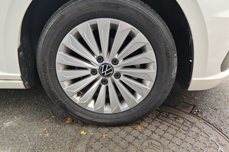 Volkswagen Lavida 2021 car image #6