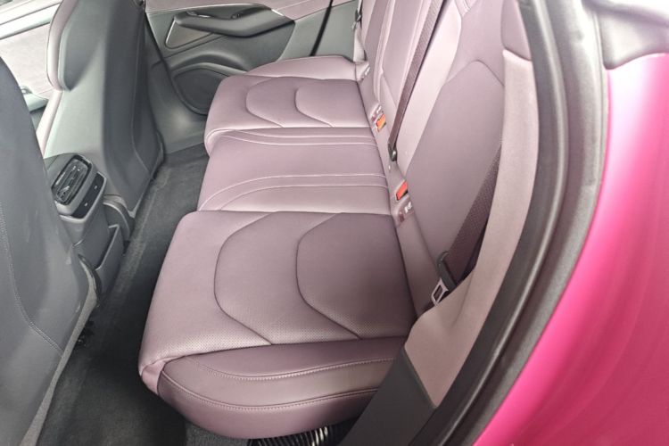 MI SU7 2025 car image #17