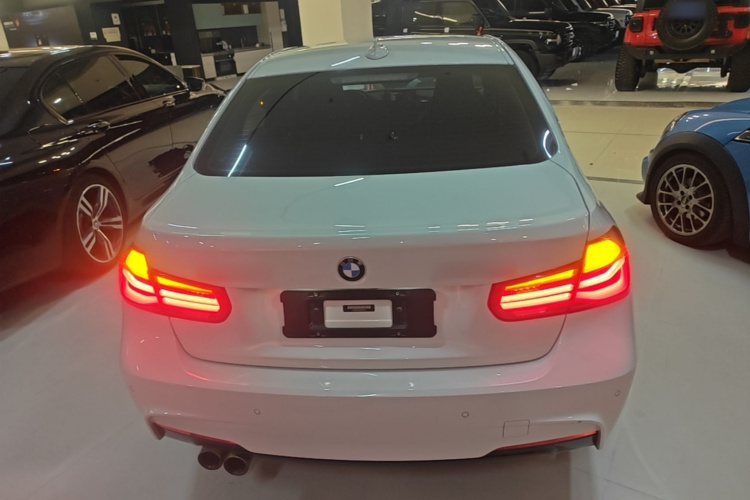 BMW 3 Series 2017 #6 BMW 3 Series 2017 car image #6