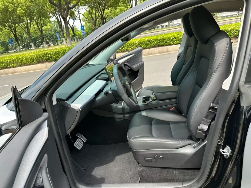 Tesla Model Y 2023 #6 Tesla Model Y 2023 car image #6