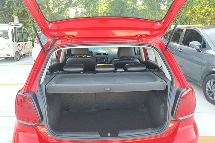 Volkswagen Polo 2016 #19 Volkswagen Polo 2016 car image #19