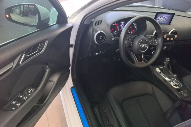 Audi A3 2020 car image #12