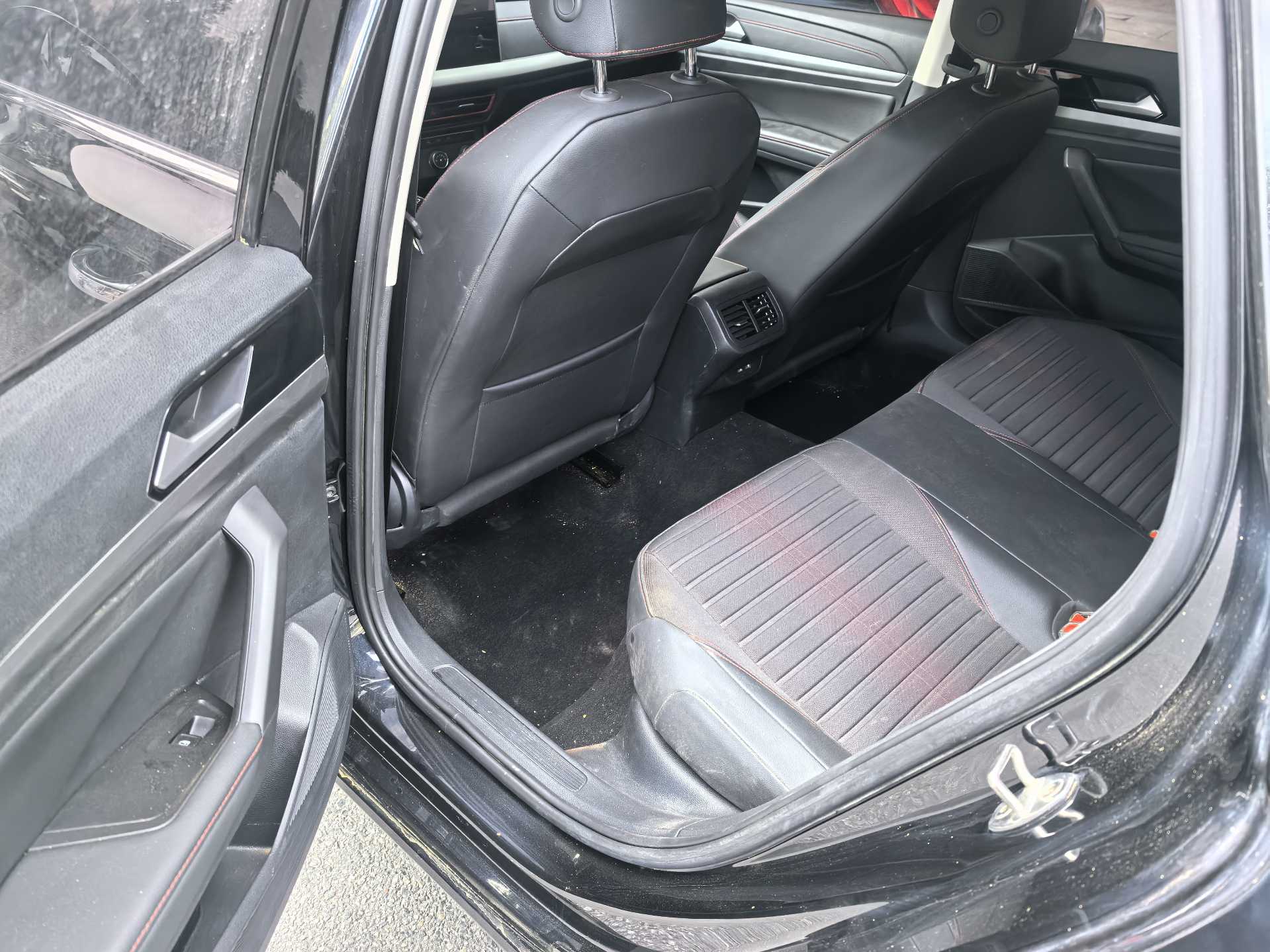 Volkswagen Lavida 2025 imagen de coche #5