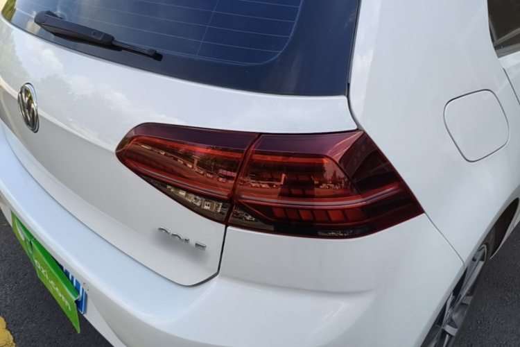 Volkswagen Golf 2019 #8 Volkswagen Golf 2019 car image #8