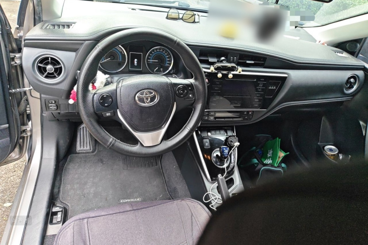 Toyota Corolla 2018 #12 Toyota Corolla 2018 car image #12