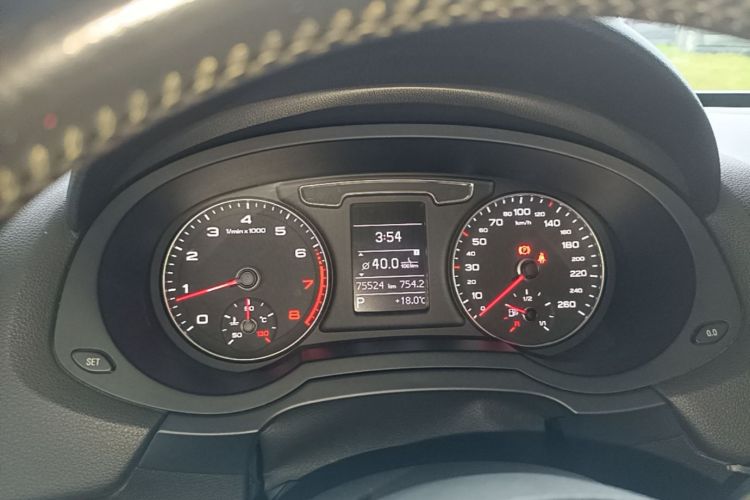 Audi Q3 2019 #16 Audi Q3 2019 car image #16